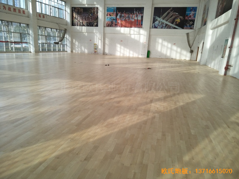 江蘇沭陽如東實驗學校運動館運動地板鋪設案例0