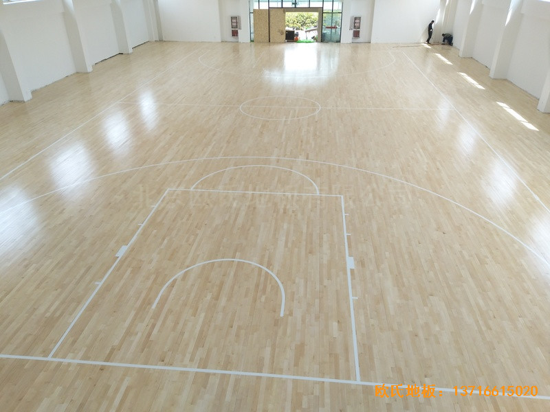南京浦口黨�；@球館運動地板施工案例5